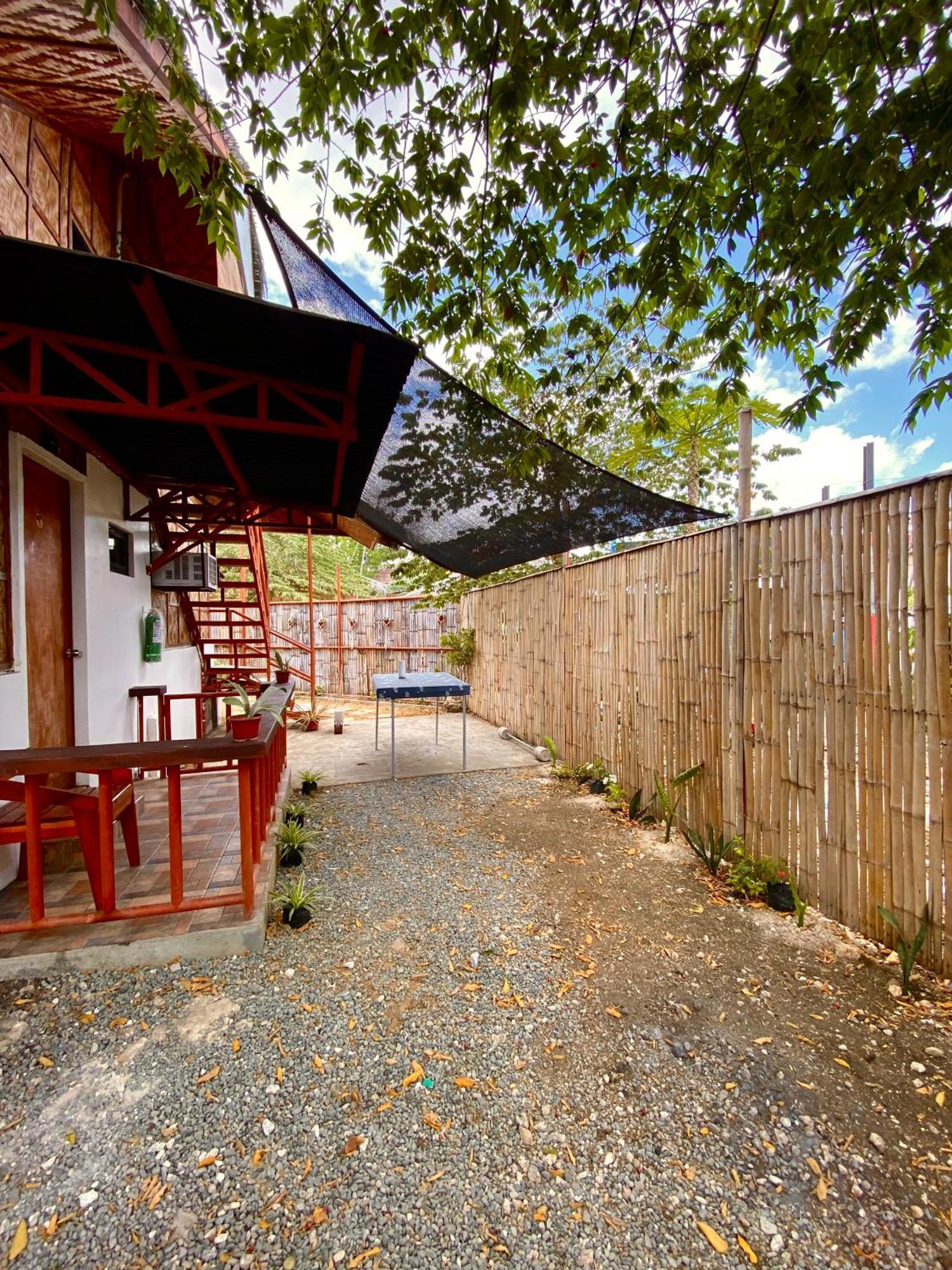 Moalboal Panagsama Beach Topbudz Hostel Eksteriør bilde