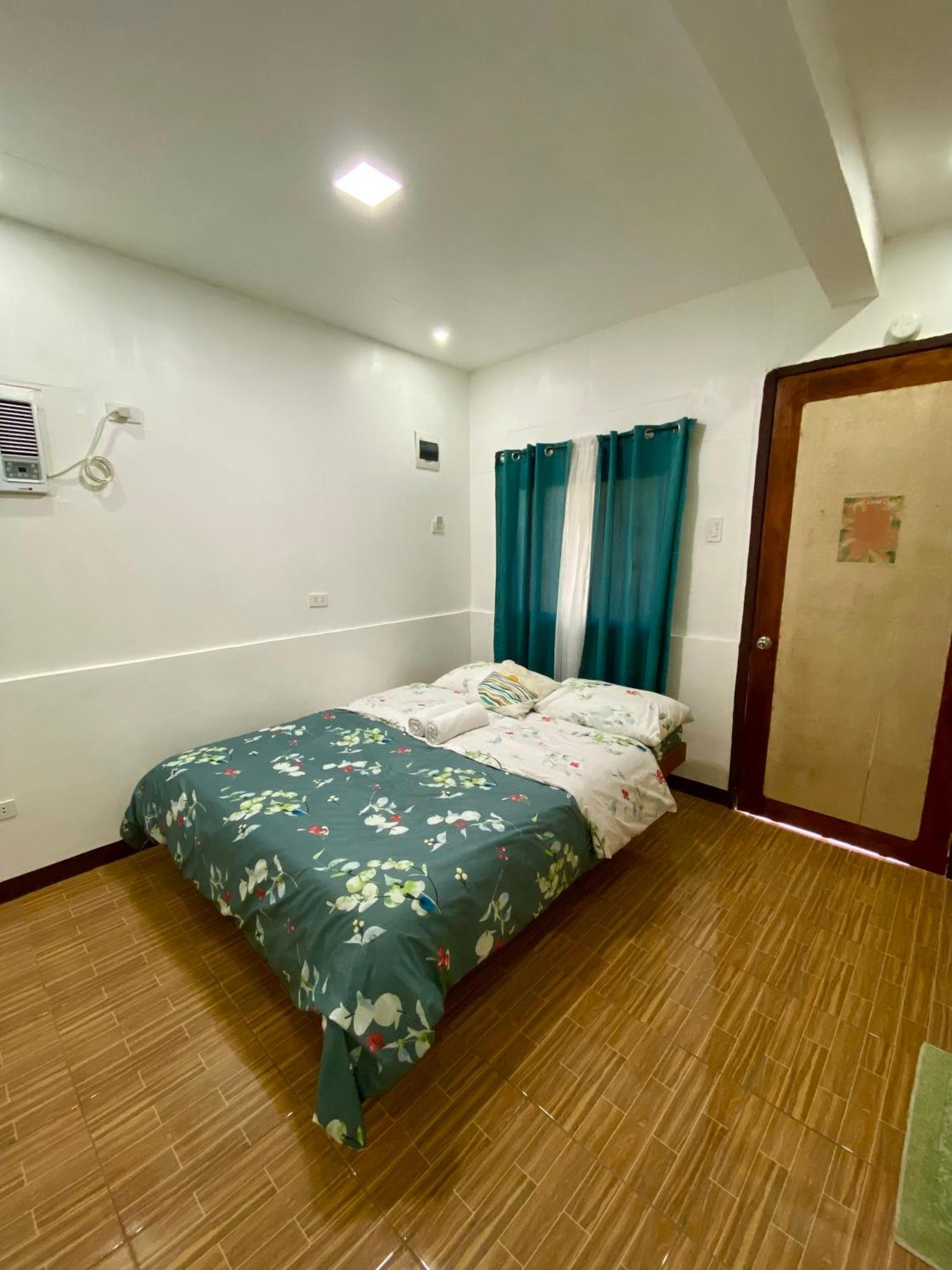 Moalboal Panagsama Beach Topbudz Hostel Eksteriør bilde