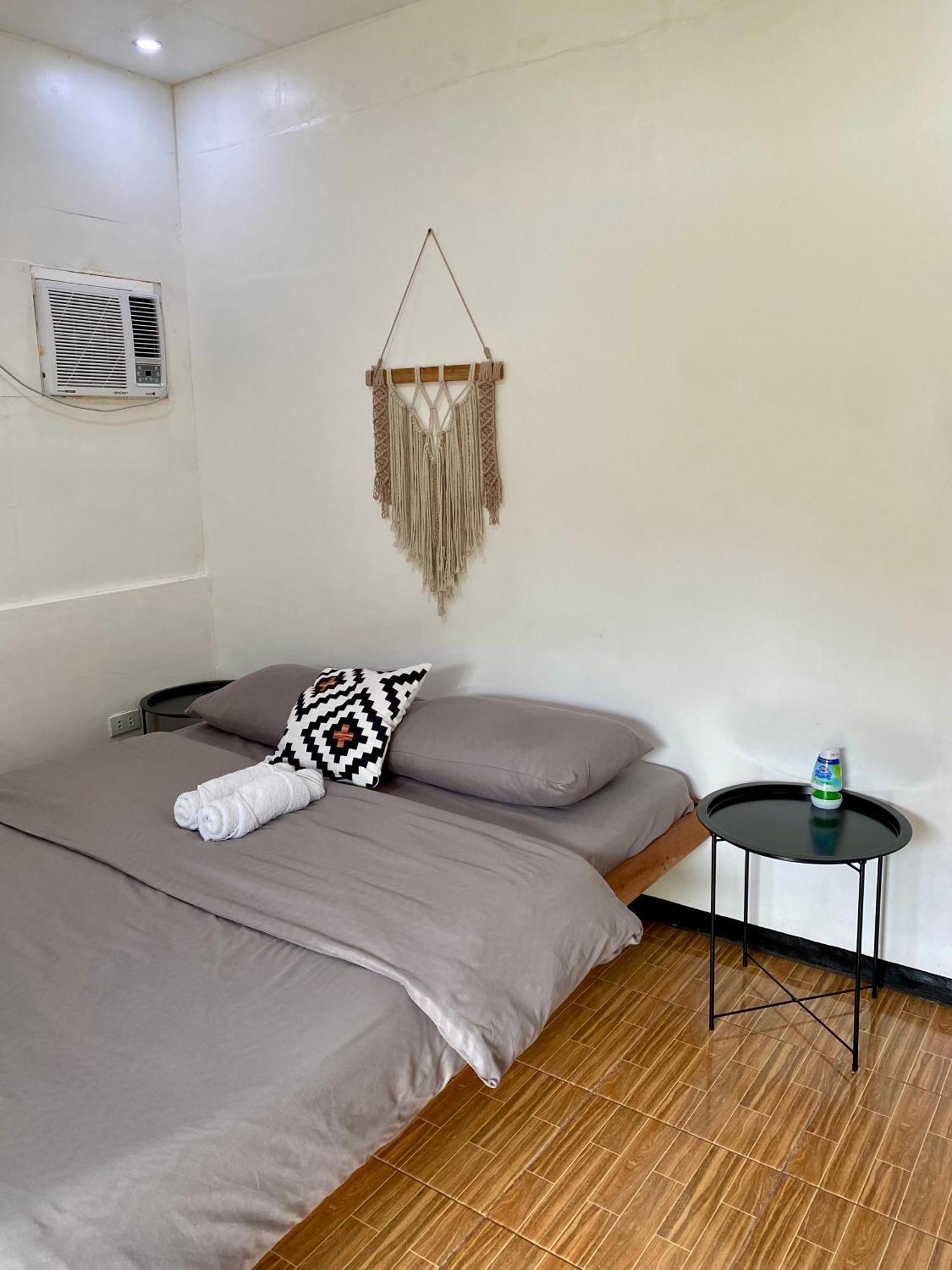 Moalboal Panagsama Beach Topbudz Hostel Eksteriør bilde